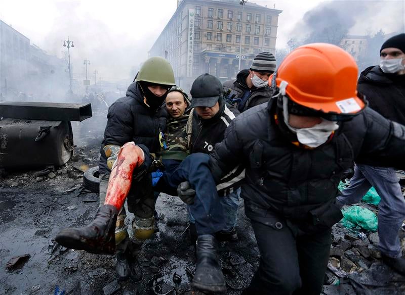 La trêve n'a tenu que quelques heures à Kiev, l'UE mobilisée