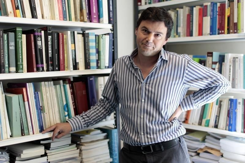 L'executif minimise le refus de piketty de la legion d'honneur