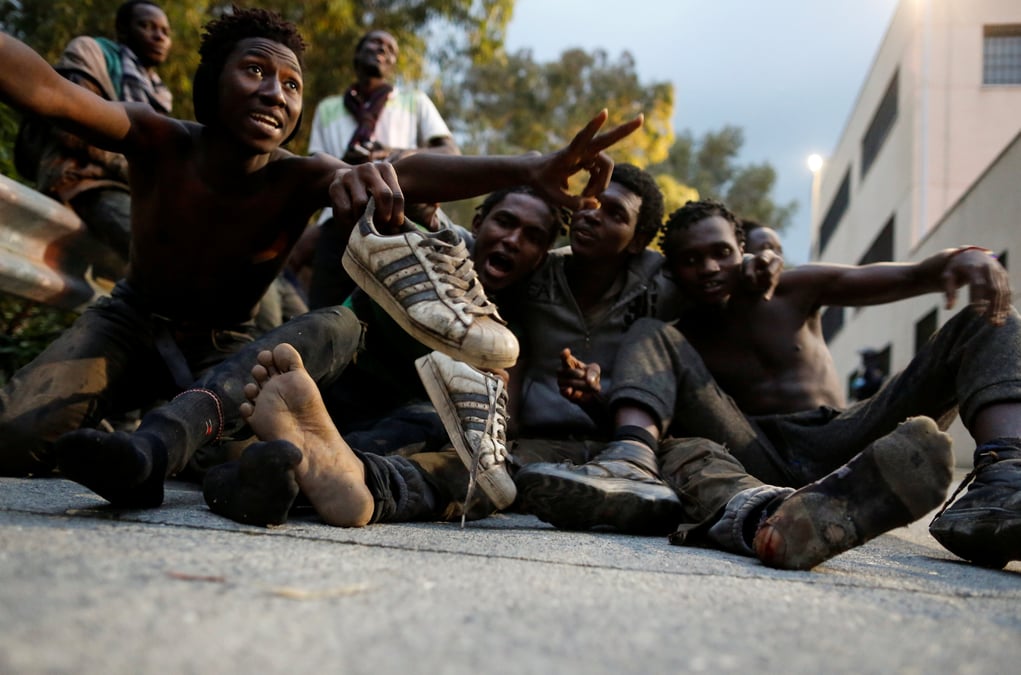 Maroc: des centaines de migrants entrent dans l'enclave de ceuta