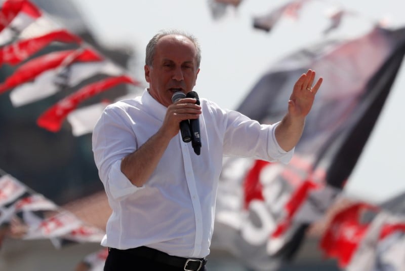 Les adversaires d'erdogan ont du mal a passer dans les medias