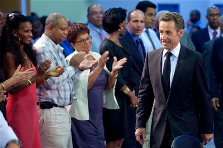 NICOLAS SARKOZY EXCLUT LE STATU QUO AUX ANTILLES