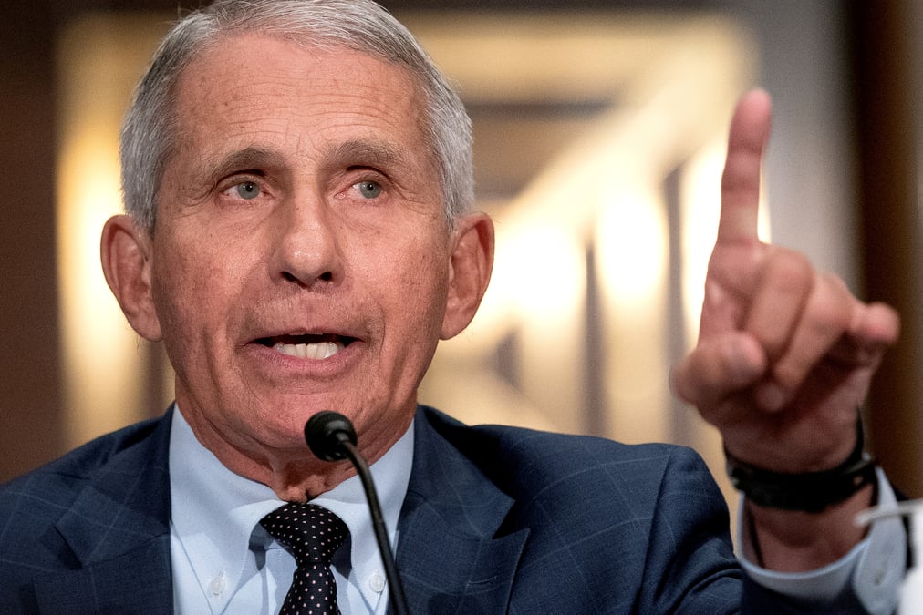 Usa: le covid-19 pourrait etre sous controle debut 2022, dit fauci