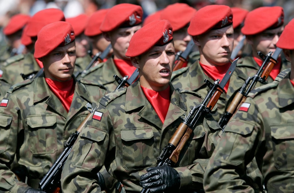 Un millier de soldats polonais ont été envoyés près de la frontière avec la Biélorussie