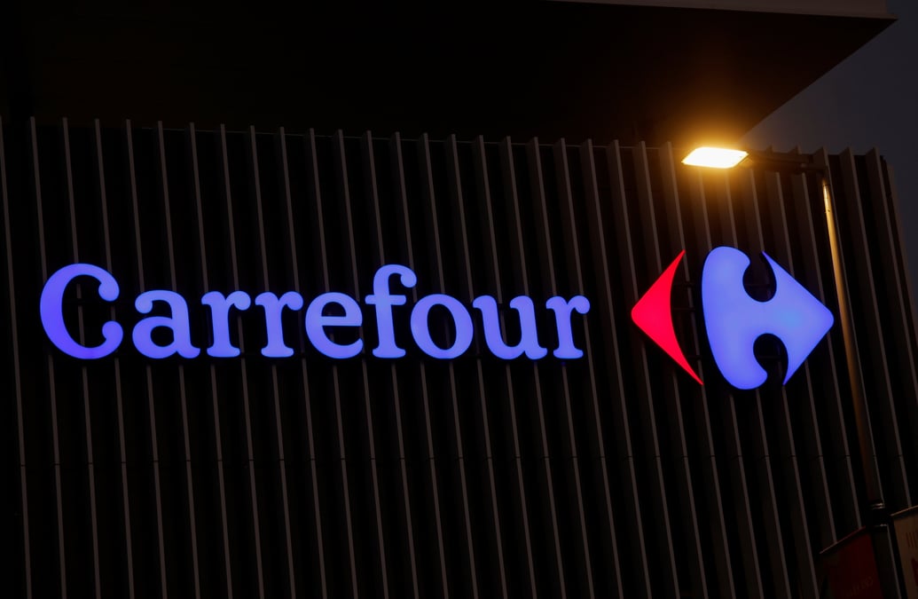 La CFDT s'inquiète de l'évolution des conditions de travail des employés de Cora et Match suite à l'annonce du rachat des deux enseignes par le groupe Carrefour.