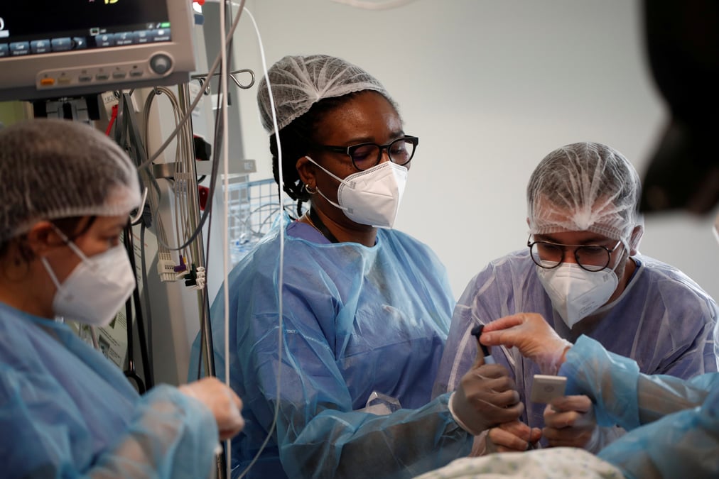 Coronavirus: plus de 4.000 patients en reanimation en france