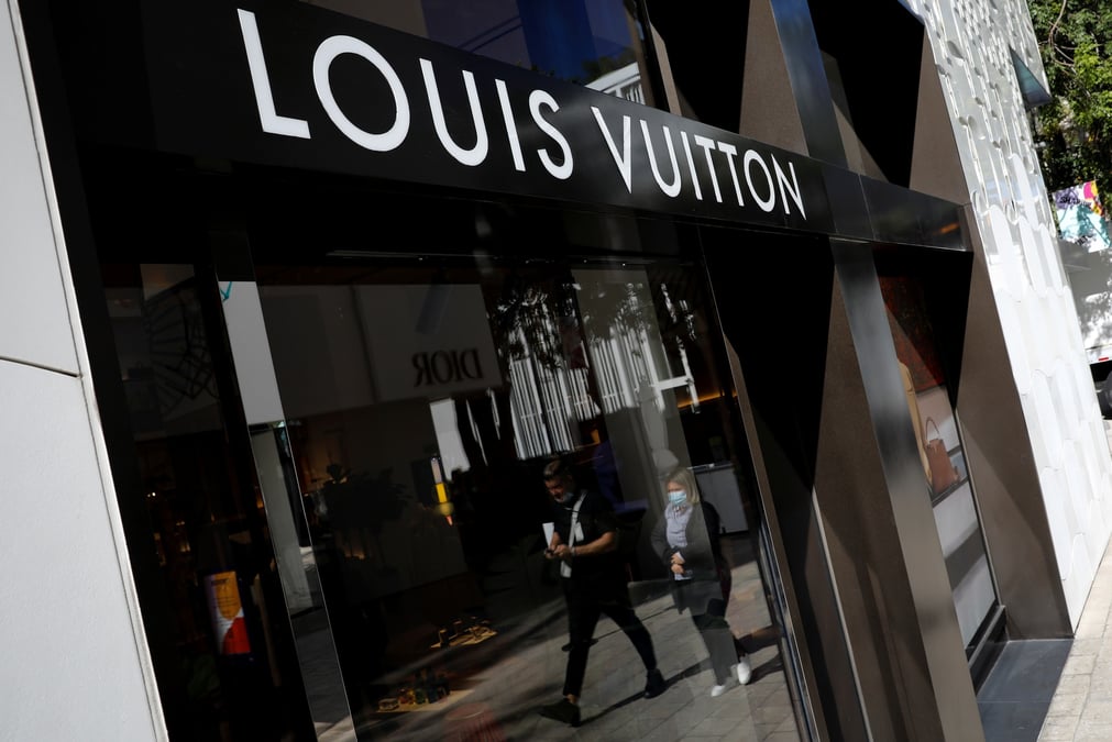 Lvmh: les perspectives pour 2022 sont bonnes pour l'instant, selon bernard arnault