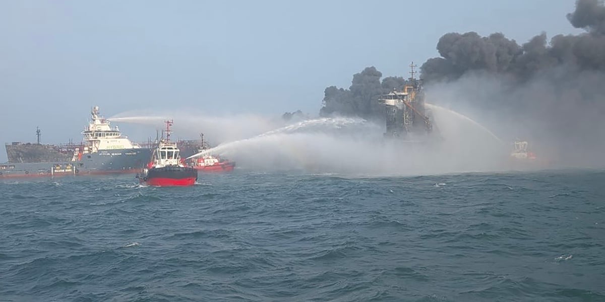 Les deux navires impliqués sont le chimiquier Stena Immaculate et le porte-conteneurs Solong.