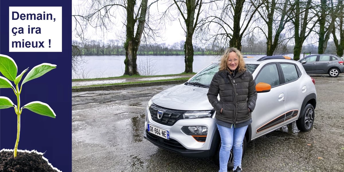 Joëlle, aide à domicile à Lyon, a opéré une reconversion professionnelle largement facilitée par l’acquisition d’une Dacia Sandero neuve à des conditions avantageuses.