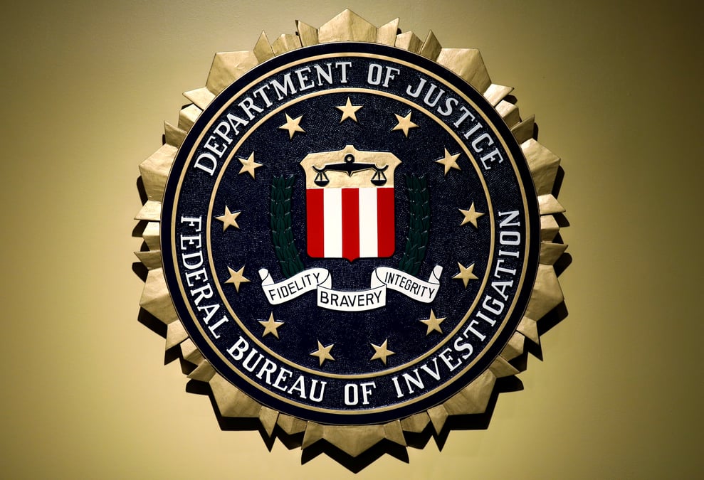 Usa/colis pieges: le fbi mene des fouilles dans un centre postal de floride