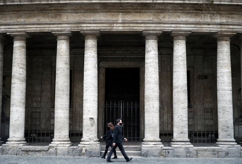 Coronavirus: l'italie recense 26.824 nouveaux cas et 380 deces