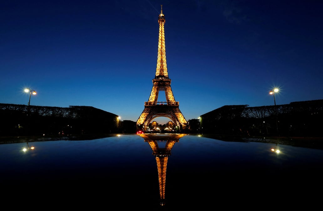 Photo d'archives de la tour eiffel