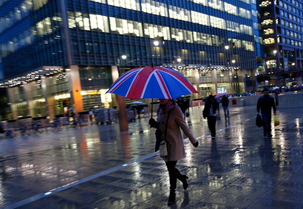 Le quartier d'affaires de canary wharf a londres