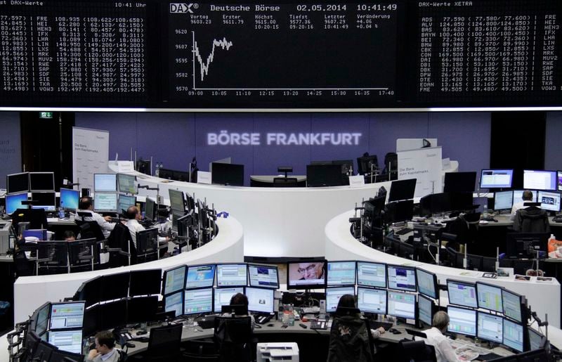Les Bourses européennes stables à la mi-séance