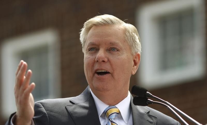 Lindsey graham, candidat a l'investiture republicaine aux etats-unis
