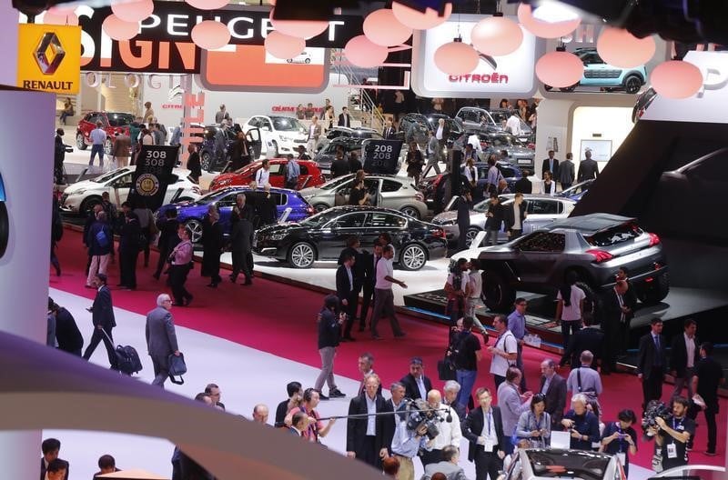 Commandes automobiles en hausse de 3,5% en octobre en France