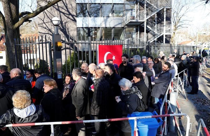 Pas de referendum en allemagne sur la peine de mort en turquie