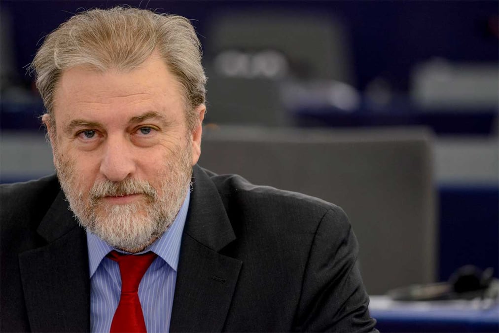 "La conclusion d'un Accord de coopération en matière de défense et de sécurité avec une clause d'assistance militaire mutuelle entre la France et la Grèce serait un acte fort que M. Erdogan ne pourra pas ignorer". (Notis Marias, professeur des Institutions de l’Union européenne, Université de Crète-Grèce, ex-député au Parlement Européen et ex-député au Parlement Grec).