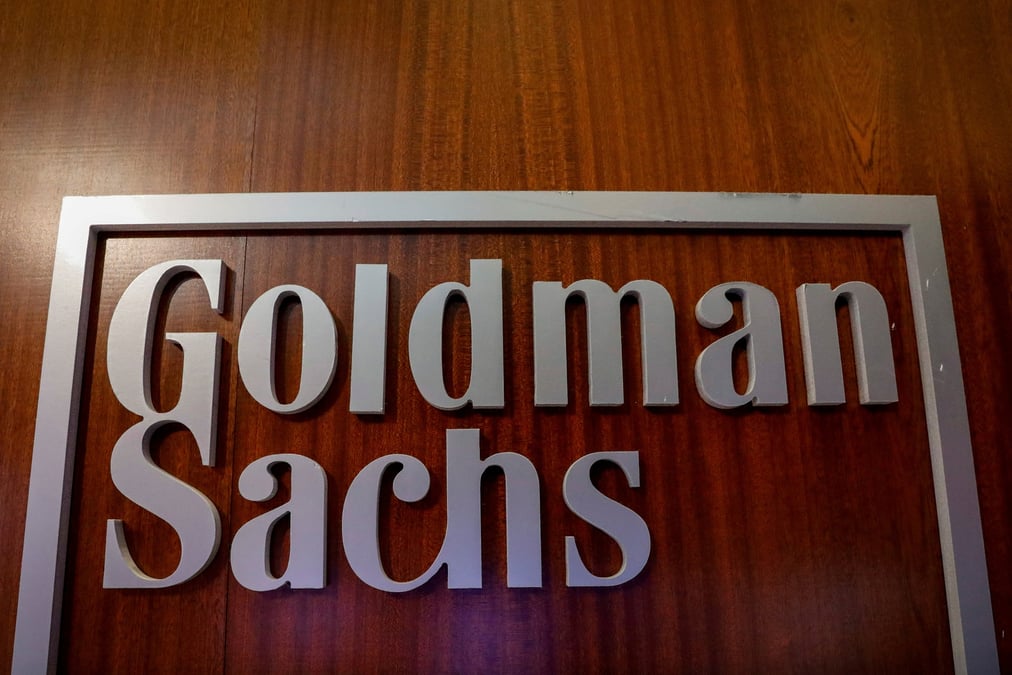 Photo d'archives du logo goldman sachs a la bourse de new york (nyse)