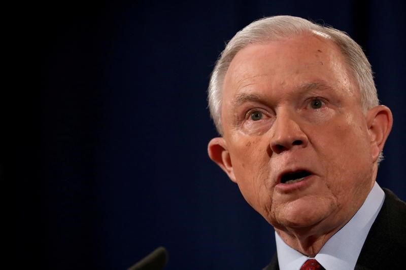 Trump attaque de nouveau jeff sessions