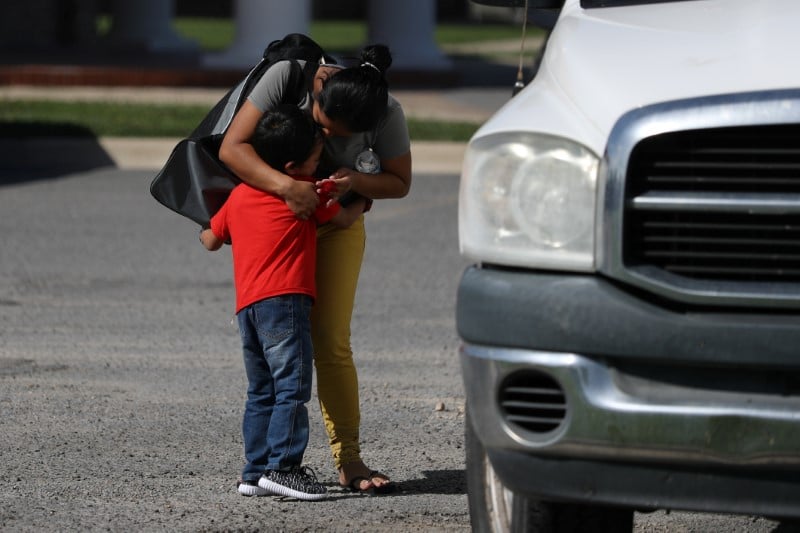 Usa: moins de 400 des 2.500 familles de migrants separees ont ete reunies