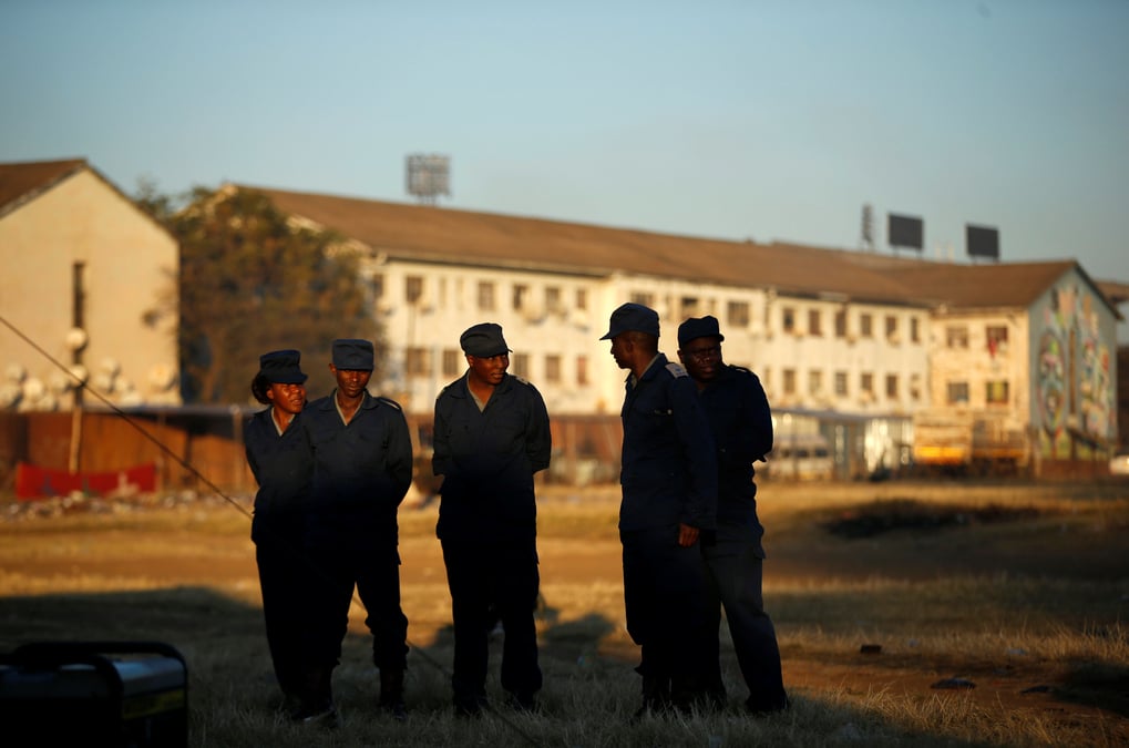 Premiere election au zimbabwe depuis l'eviction de mugabe