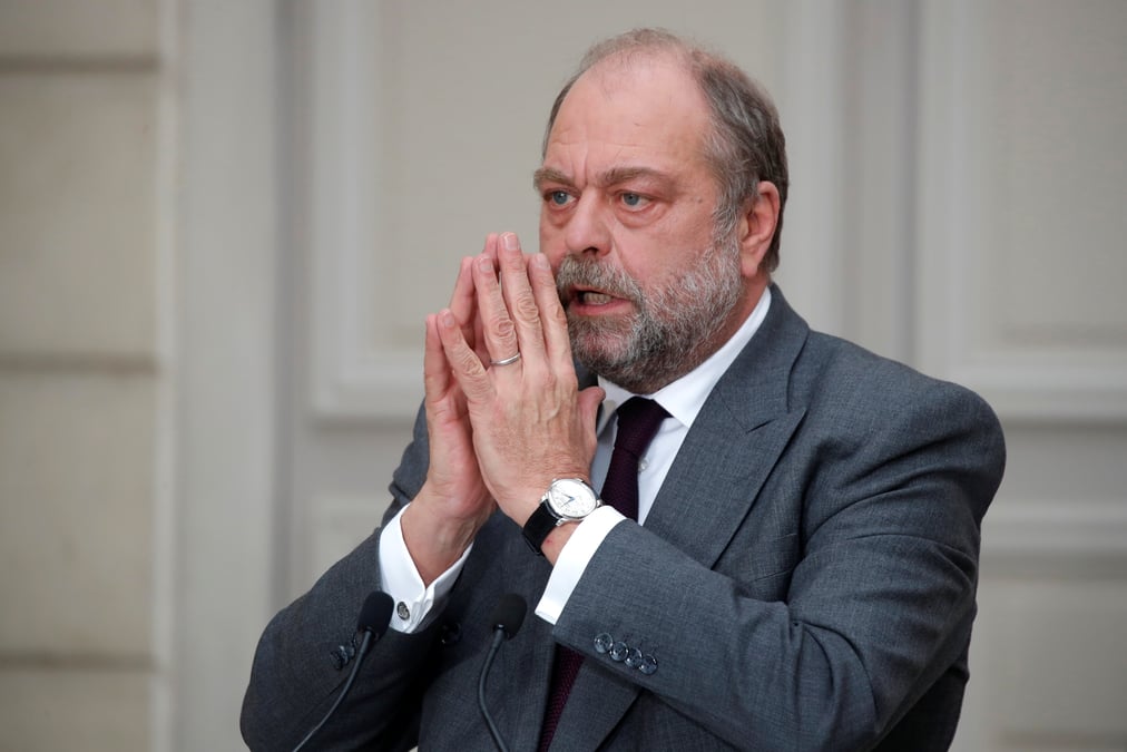 France: feu vert a une information judiciaire contre dupond-moretti