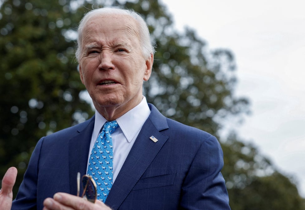 Joe biden s'adresse aux medias a washington