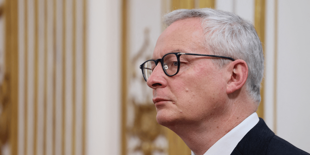 Bruno le maire lors d'une conference de presse a matignon