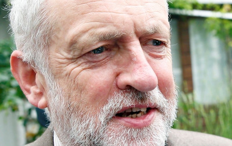 Jeremy corbyn fragilise par une serie de demissions apres le brexit