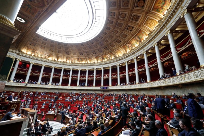 Des textes controverses sur les "fake news" a l'assemblee
