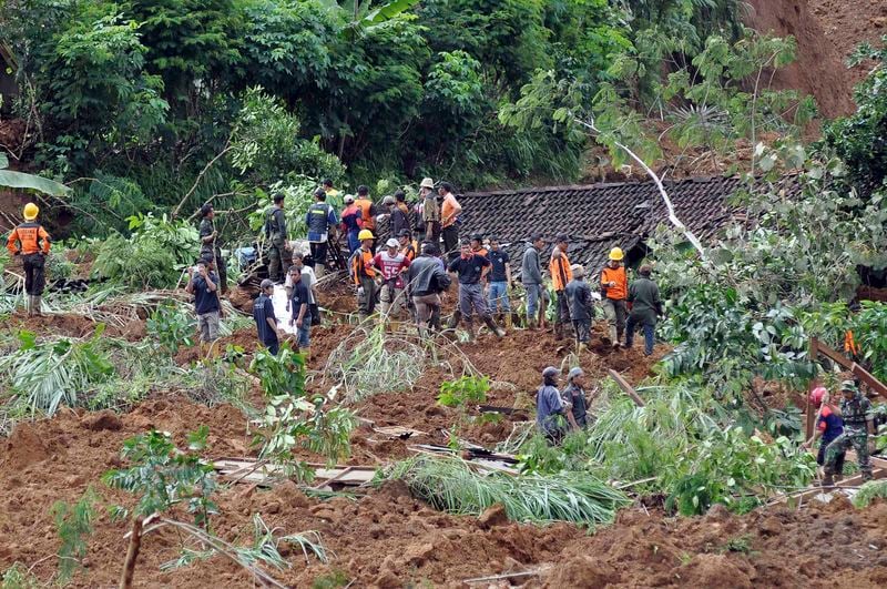 Le glissement de terrain en Indonésie a fait 24 morts, 84 disparus