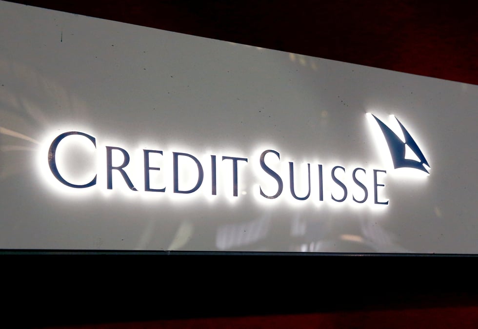 Credit suisse reduit la taille de sa banque d'investissement et se concentre sur la gestion de fortune