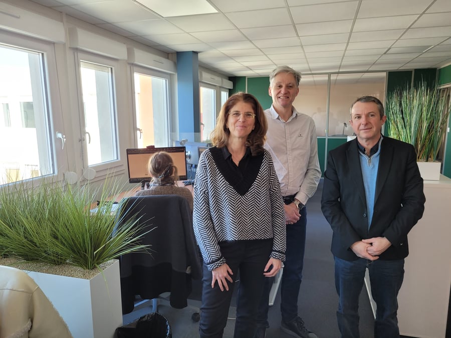 Cristina et Philippe Brun, directrice générale et président du groupe First Éco, et Yannick Paris, président de LPME