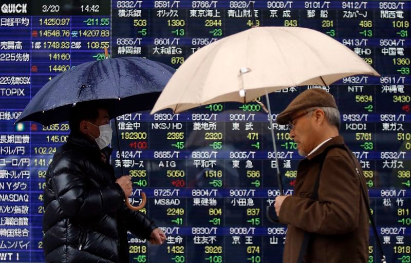 La Bourse de Tokyo finit en recul de 1,69% avec les techs