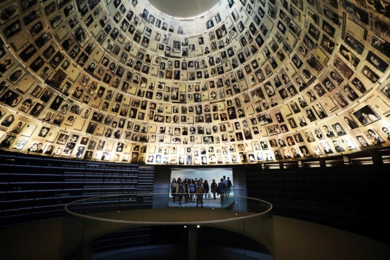 Ceremonie a jerusalem pour l'anniversaire de la liberation du camp d'auschwitz
