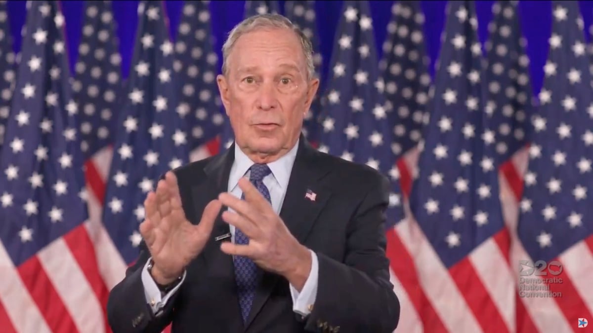 Bloomberg offre 100 millions d'euros pour soutenir biden en floride