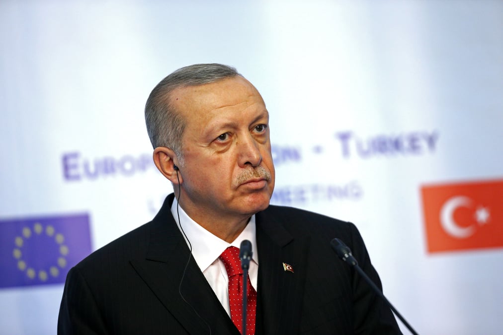 Erdogan accuse paris d'"encourager les terroristes"