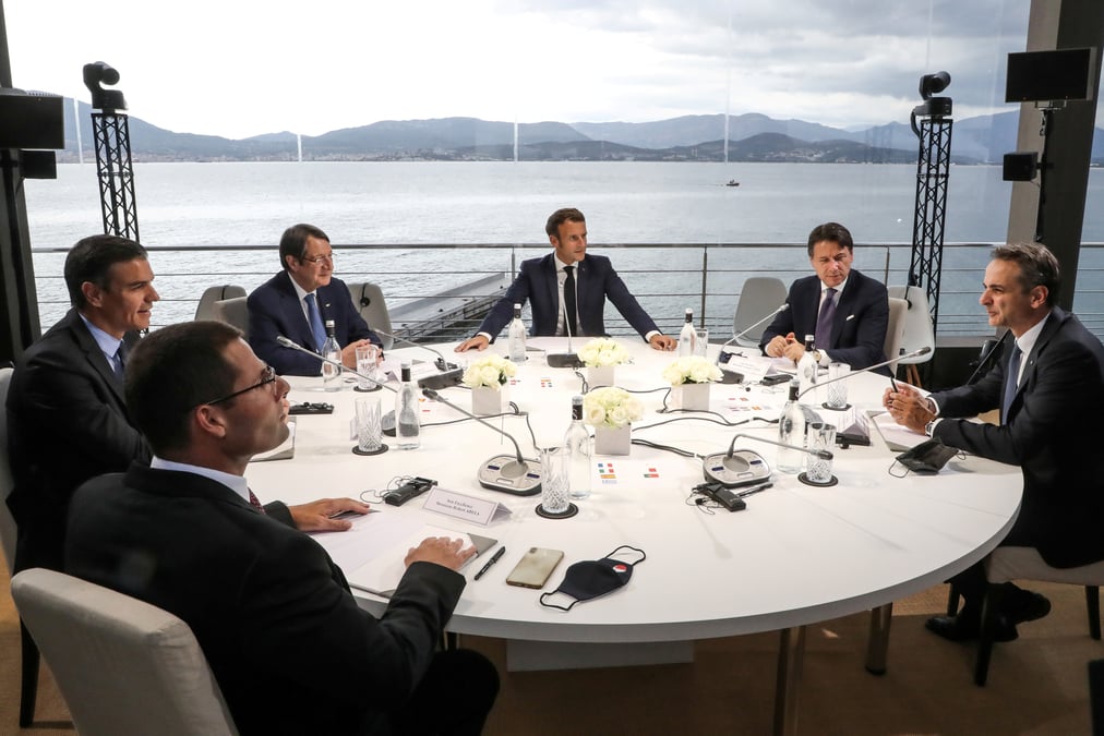 Les europeens veulent relancer le dialogue avec ankara sans "naivete"