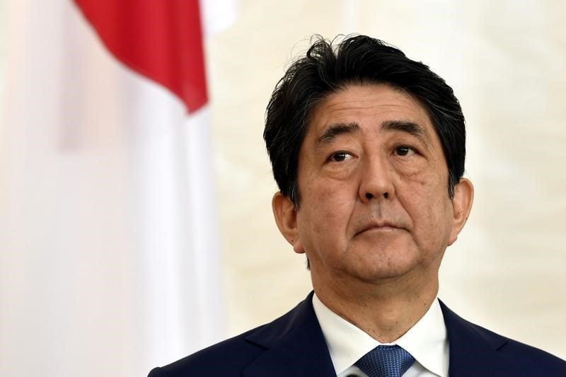 Japon: shinzo abe promet son aide aux victimes des intemperies