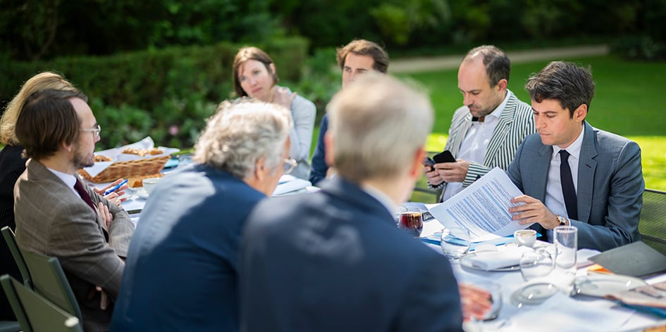 Gabriel Attal ce samedi à Matignon.