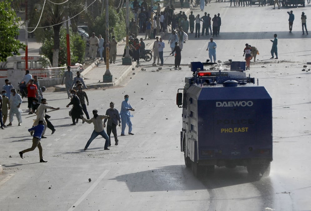 Manifestation contre l'arrestation de l'ancien premier ministre pakistanais khan, a karachi