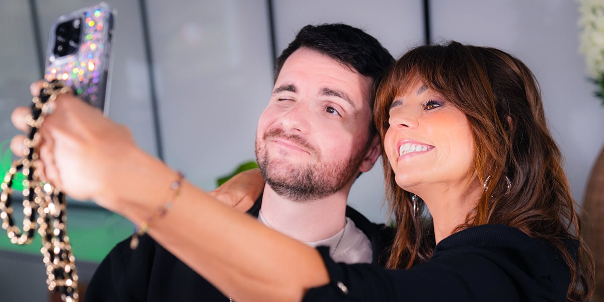 Amixem, youtubeur aux 9 millions d'abonnés, se livre sur sa paternité dans l'émission de Faustine Bollaert.
