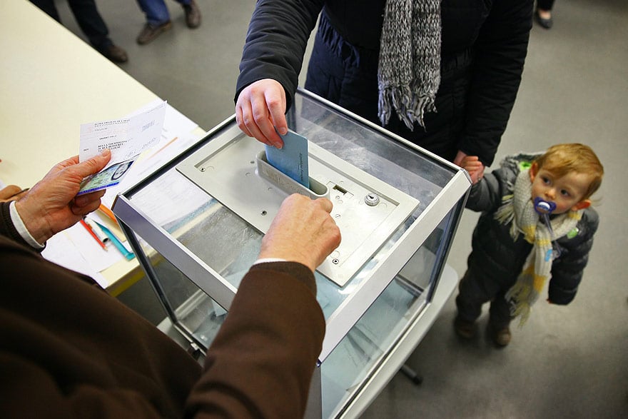 Plusieurs circonscriptions de la Haute-Garonne pourraient changer de couleur politique à l'issue du second tour des élections législatives dimanche prochain.
