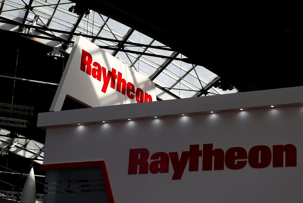 Raytheon signe un contrat de 1,5 milliards de dollars avec les emirats arabes unis