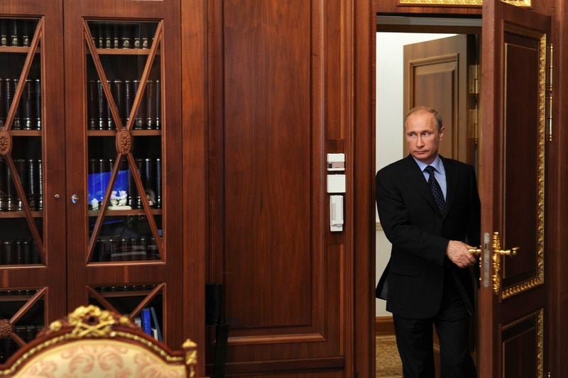 Poutine demande la fin de l'"effusion de sang" en Ukraine