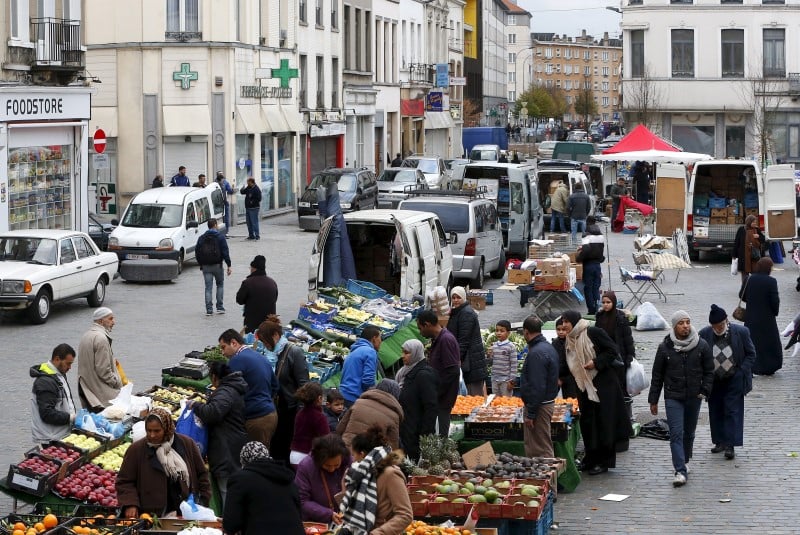 Molenbeek, quartier de bruxelles pointe du doigt apres les attentats de paris