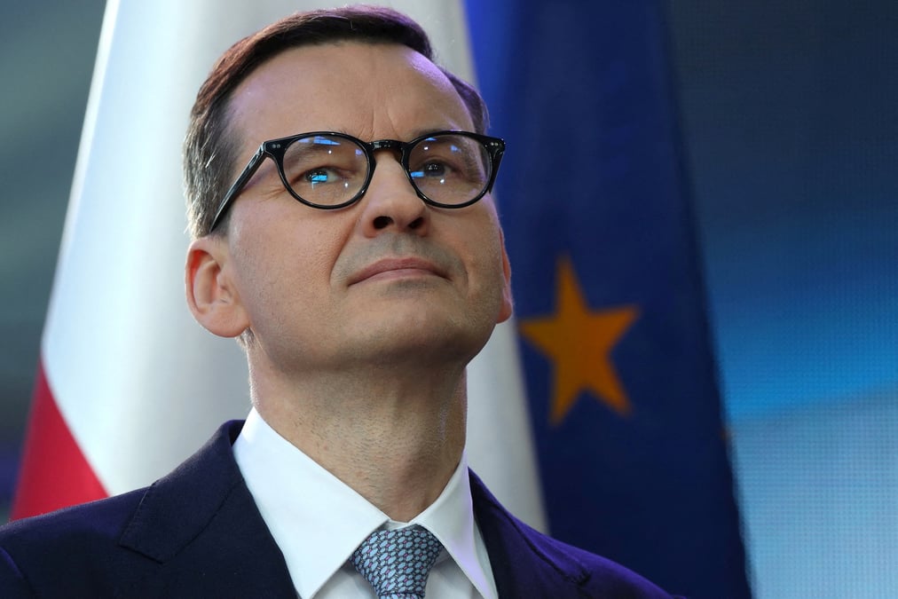 Le premier ministre polonais attendu a paris pour discuter securite et energie avec macron