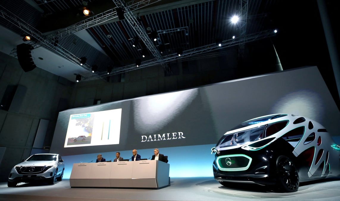 Photo d'archives des dirigeants de daimler ag lors d'une conference de presse a stuttgart, en allemagne