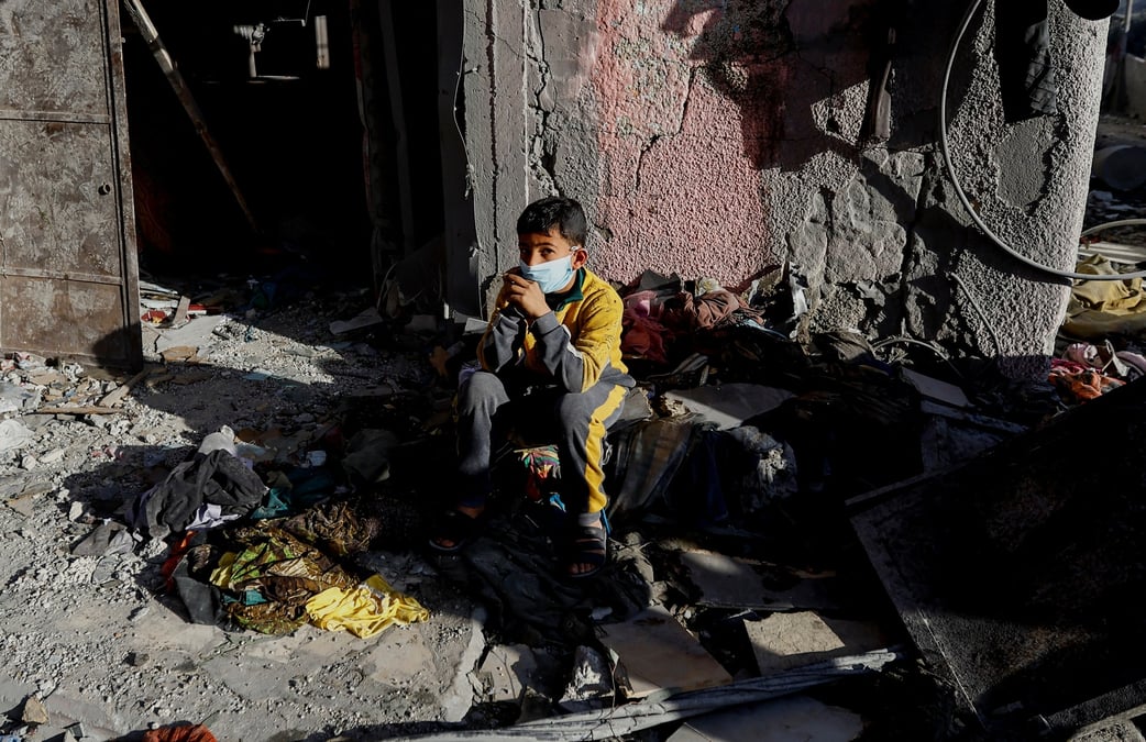Suites d'une frappe israelienne a khan younis, gaza
