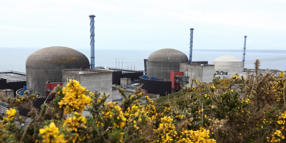 Le démarrage de l'EPR de Flamanville accuse aujourd'hui 12 ans de retard sur le planning initial en raison de nombreux déboires et aléas techniques.